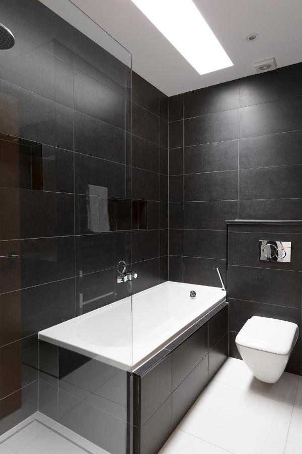 Immaculate Central Windsor Town House With Parking المظهر الخارجي الصورة